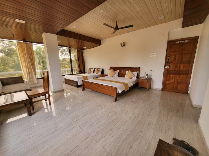 Mozar Palace bedroom